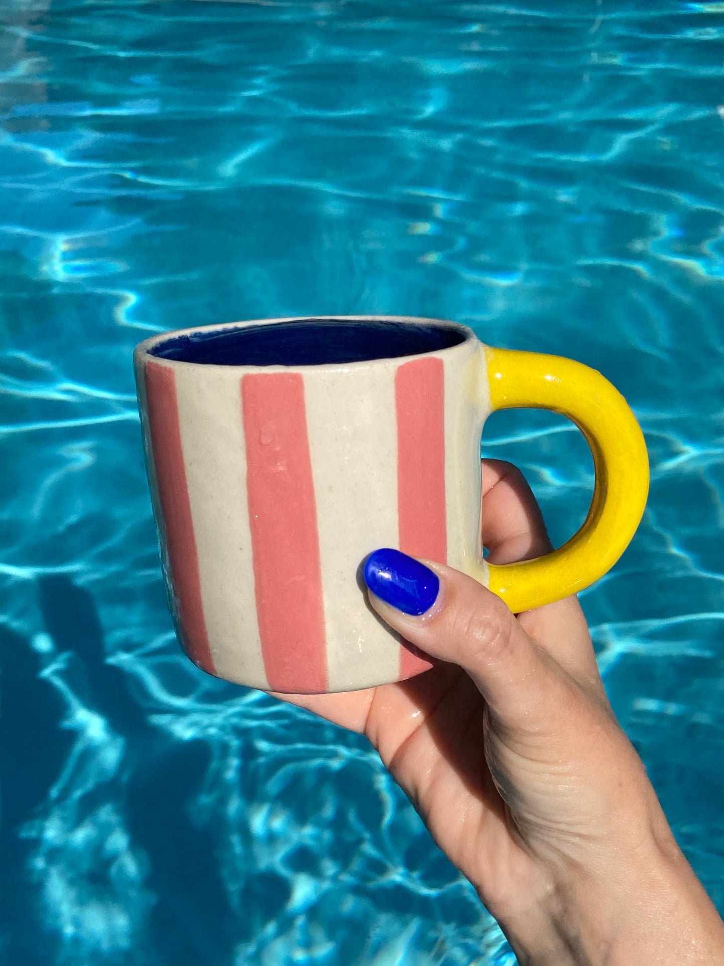 Keramiktasse "Gutti" in rosa /gelb / blau