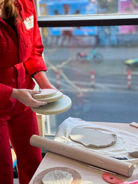 "Hej Nika" Dog Bowl Töpferkurs (2h)