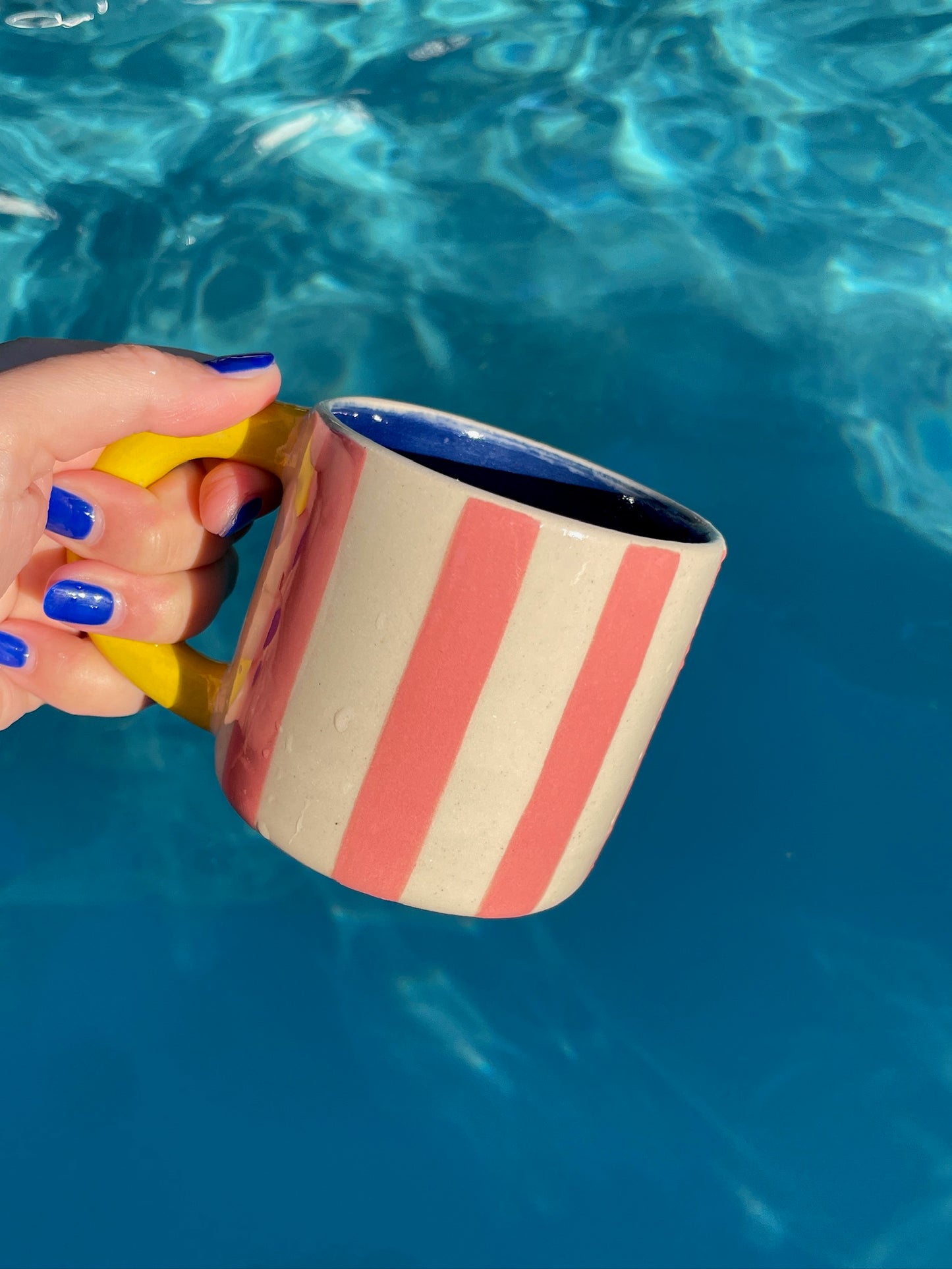 Keramiktasse "Gutti" in rosa /gelb / blau