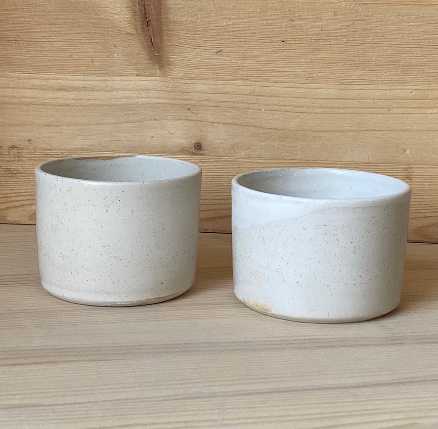 Keramik Becher "Inu" in "baked white"