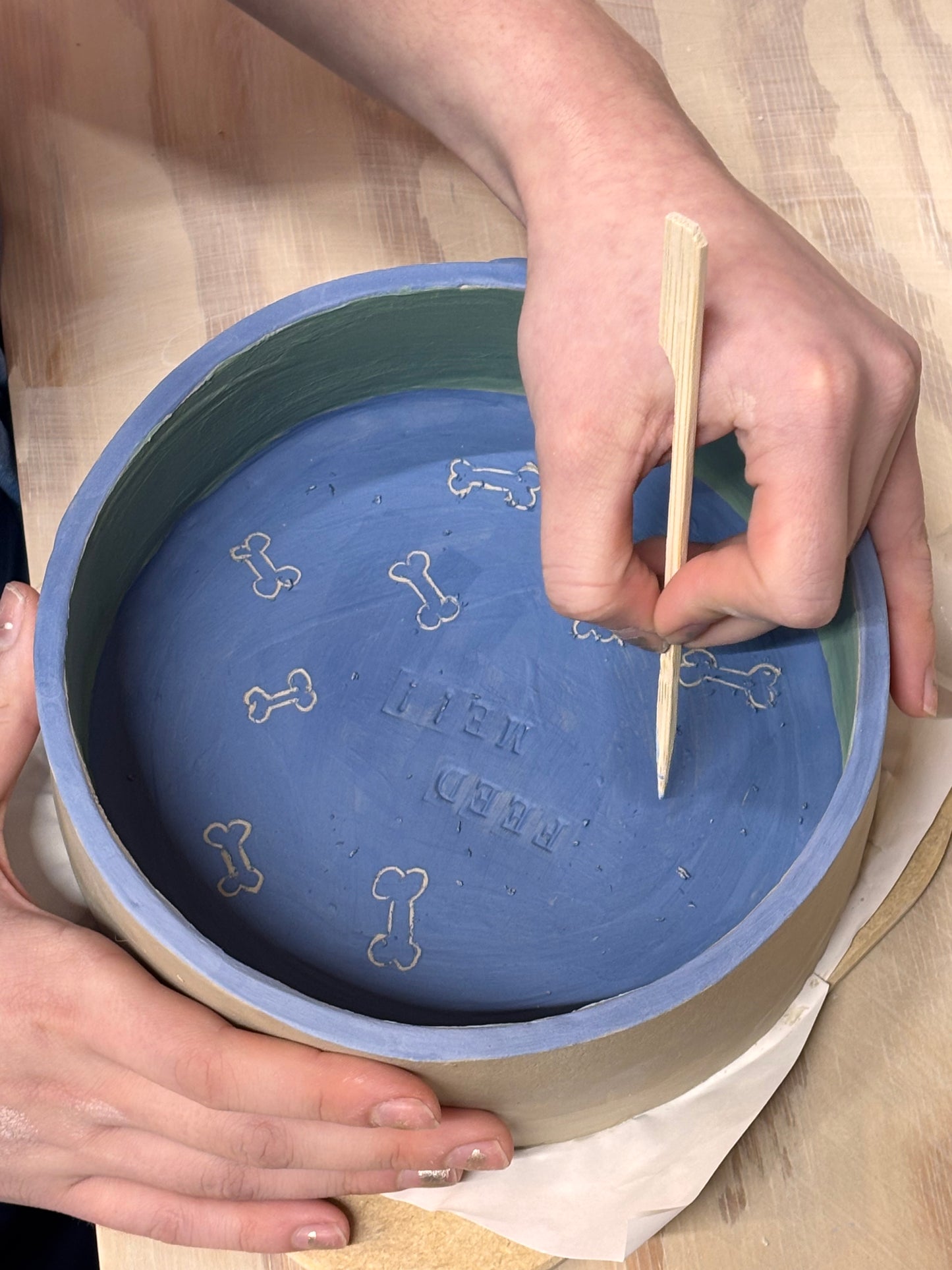 Dog Bowl / Hundenapf bemalen Kurs